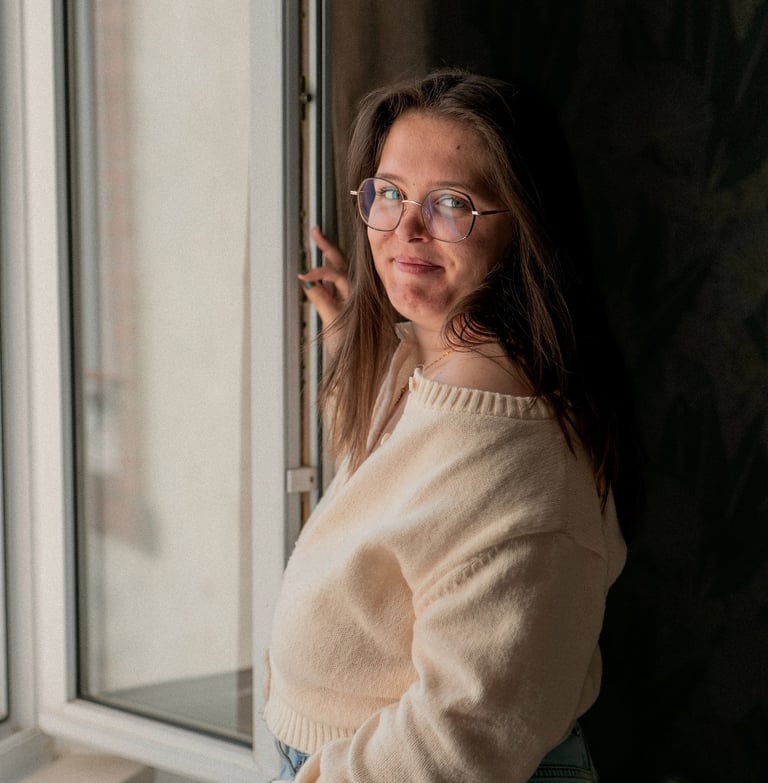 jeune femme, photographe de couple intimiste Guignen 