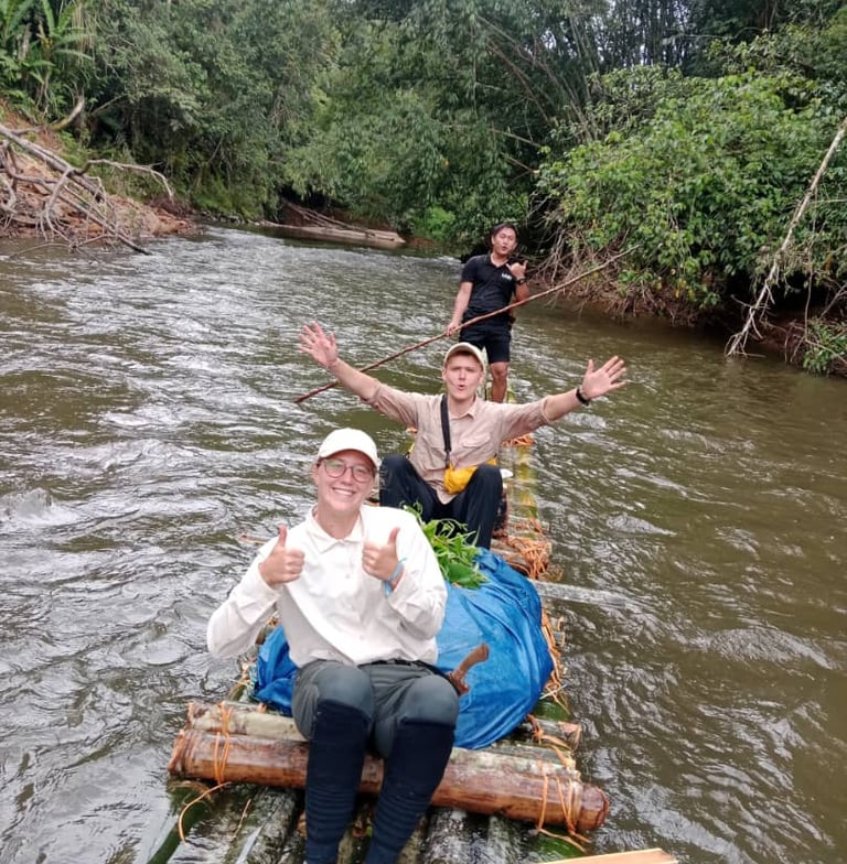 Travellers making raft and travel back to the village at the end of the expedition