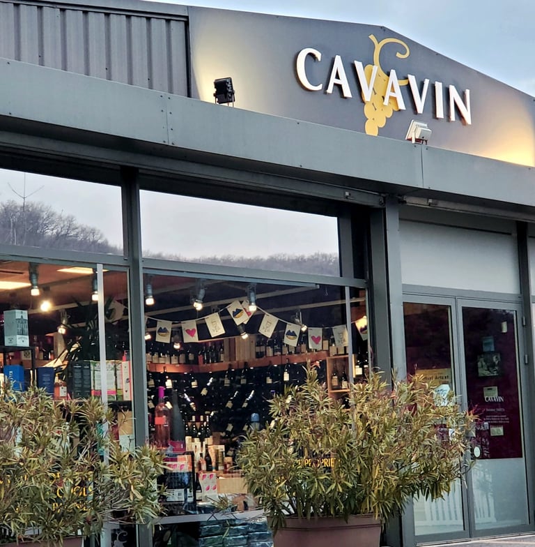 Façade avant du magasin Cavavin Varces