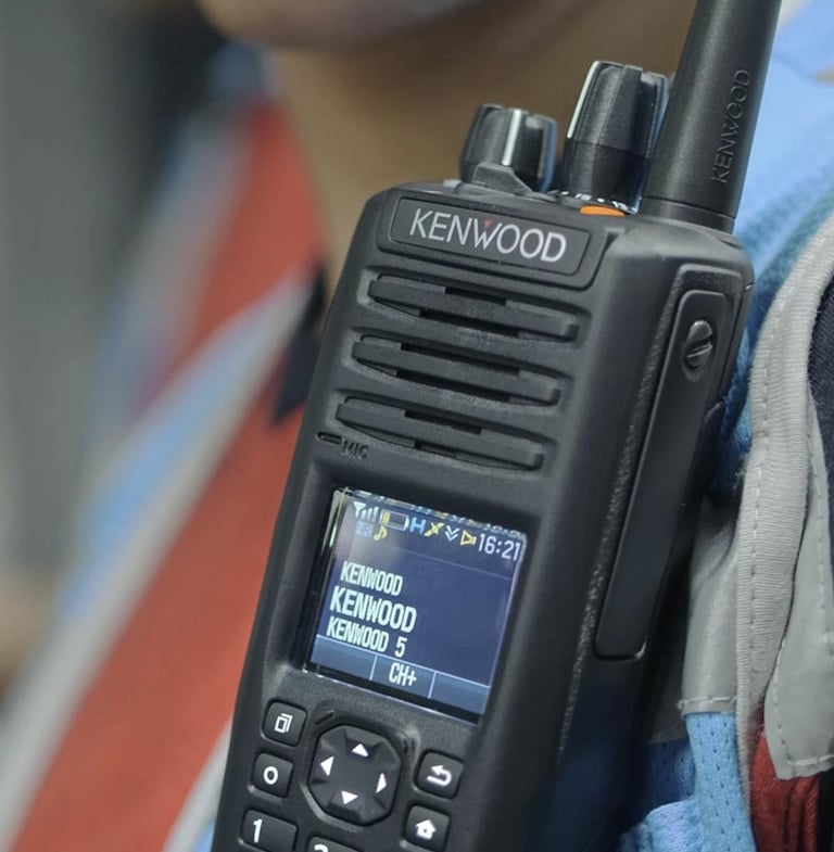 Radio Robusto Kenwood de la Serie NX5000