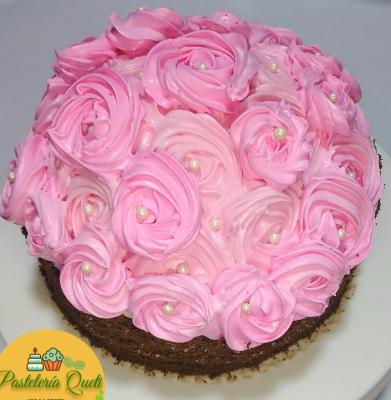 torta bouquet rosas día madre pasteleria queti lima