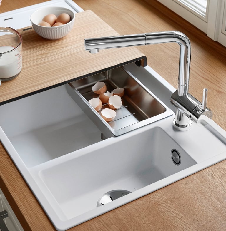 Blanco METRA 9 silgranite white sink with LINUS-S chrome mixer