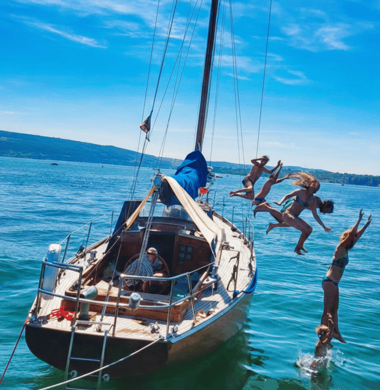 WolfsRudel 10er Paket Familie springt von Yacht ins Wasser