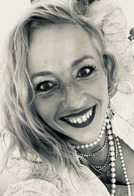 Weronika Kacperski French Female Artist Painter