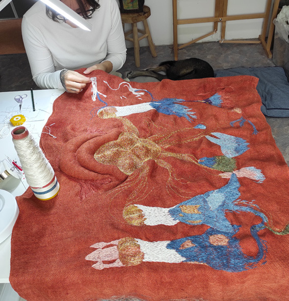 karine-nguyen-van-tham-broderie à l'atelier, Bretagne