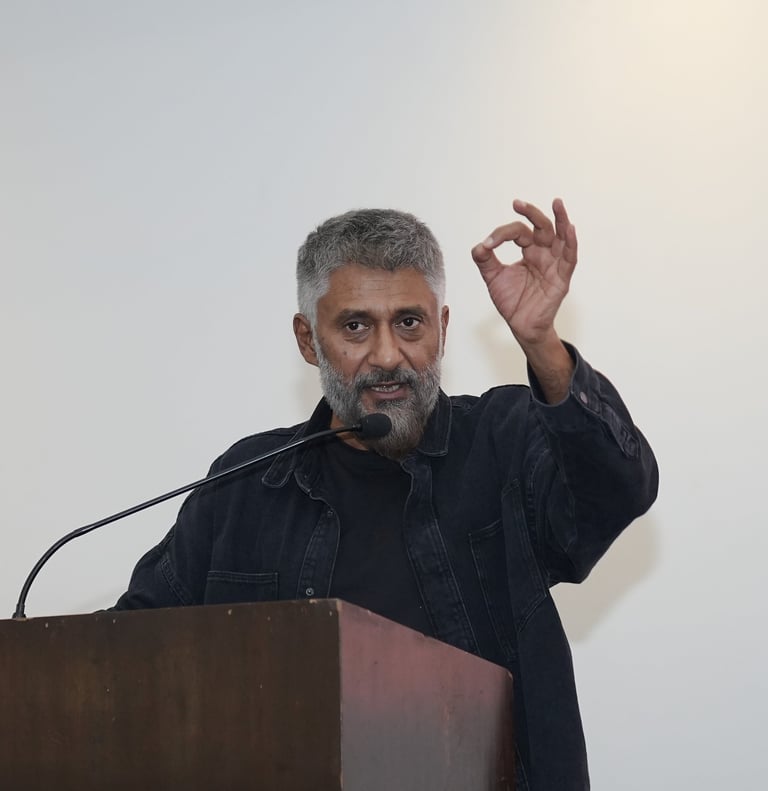 The event was graced by renowned filmmaker Vivek Agnihotri, who inspired young creators and filmmake