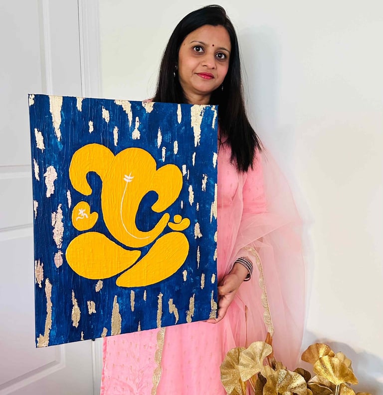 Richa Rashmi with Ganesha Art Richa Gallery