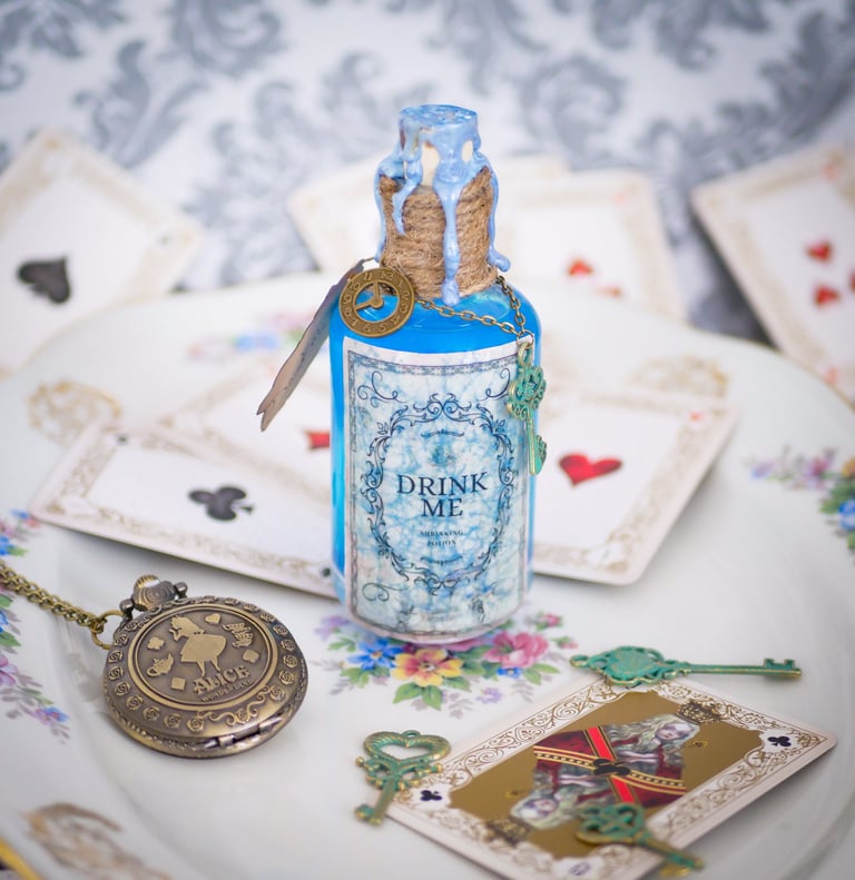 Alice au pays des merveilles potion magique drink me objet de collection
