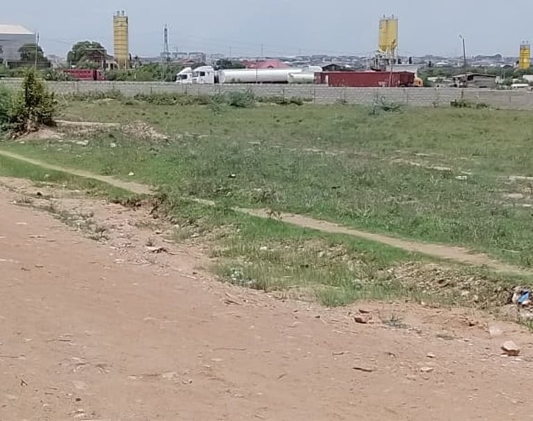INDUSTRIAL LAND FOR SALE — TEMA MOTORWAY | USD $3.150M