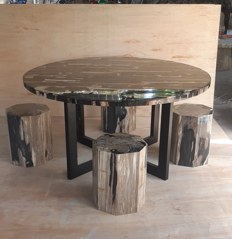 Arcanum Petrified wood