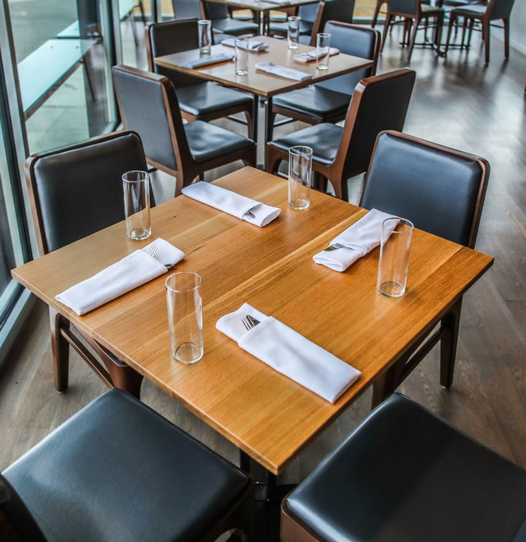 an empty dining room because restaurant owner is not sure how to use digital marketing.