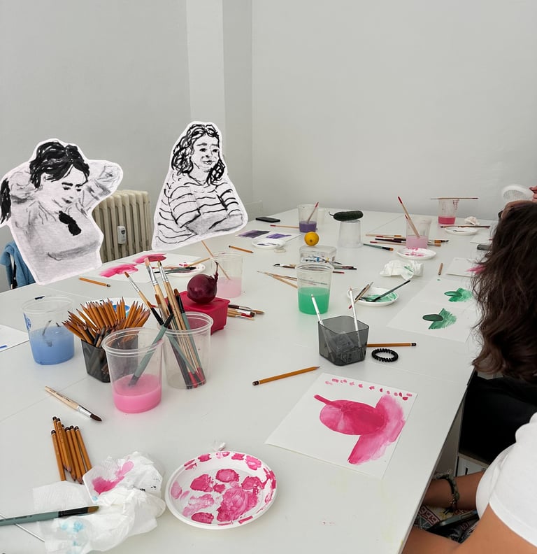adult art class in Turin small group drawing session