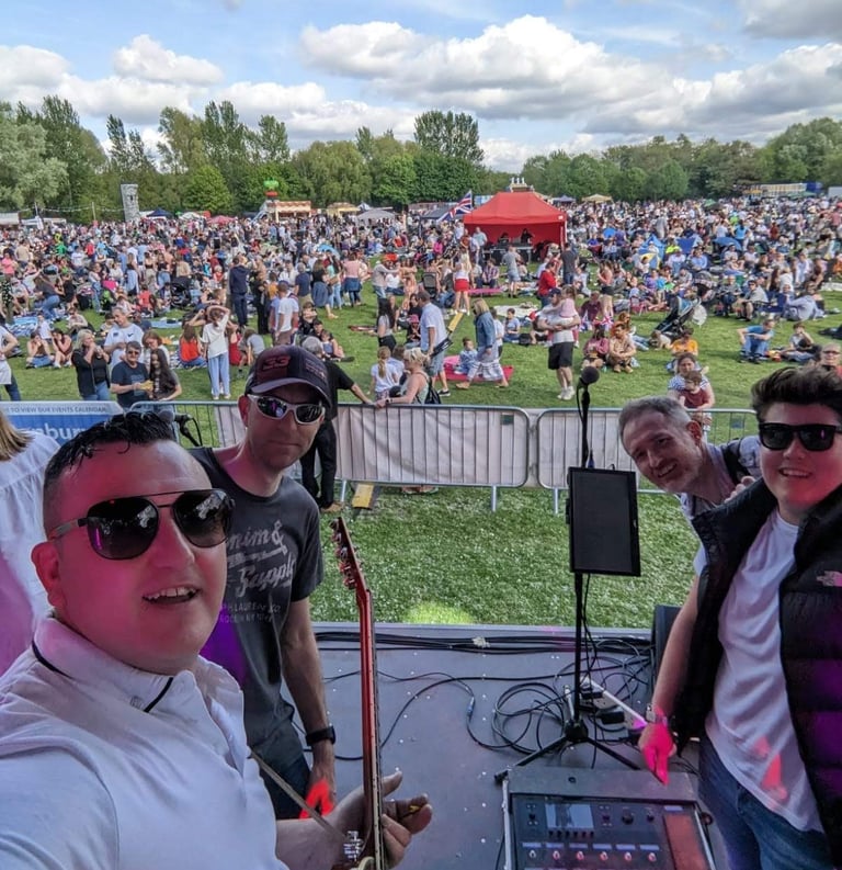 The Dodgers - Rock/Pop covers band Banbury