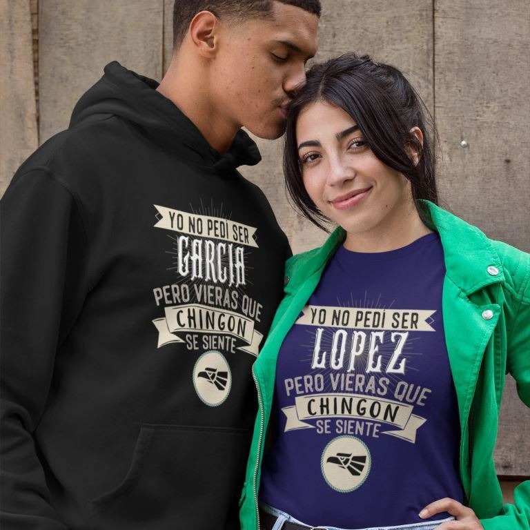 En AvantiRed creamos graficos en playeras y sudaderas personalizables