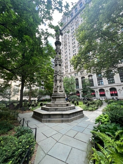 Patricia Willitts Confused herself as to the New York Manor Born