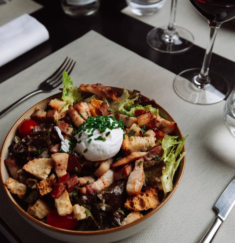 Salade lyonnaise entrée