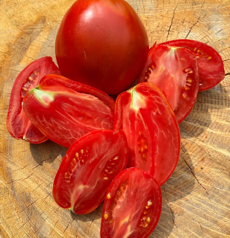 MISS SCARLET IN THE KITCHEN WITH KNIFE