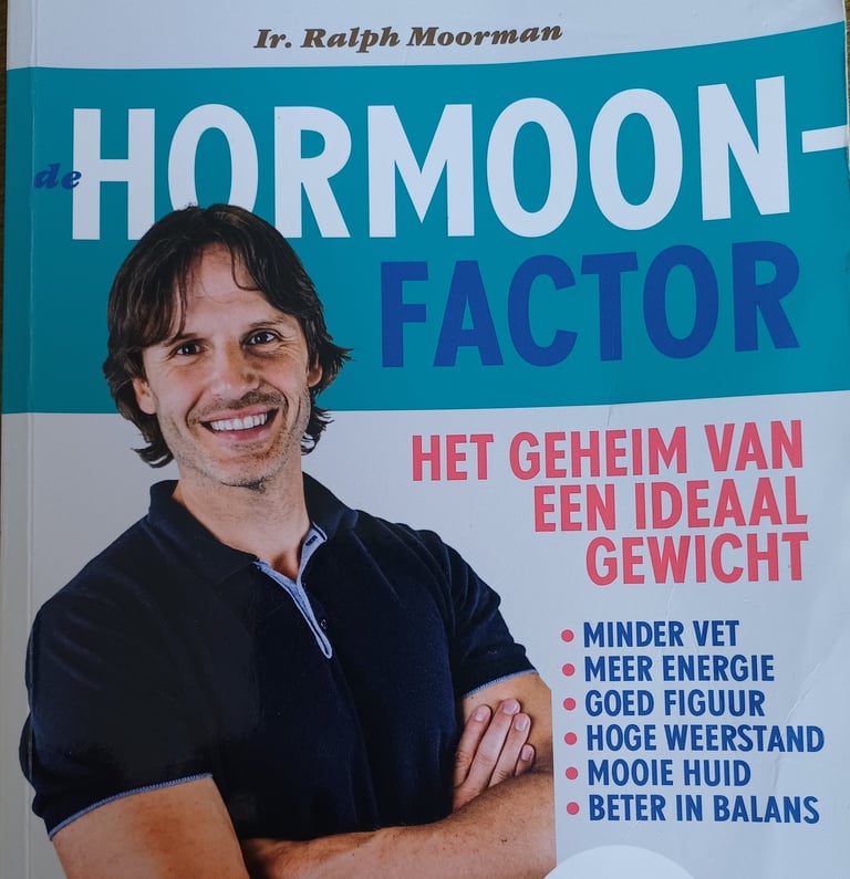 omslag boek de hormoonfactor van Ralph Moorman, man lachend gezicht gewicht