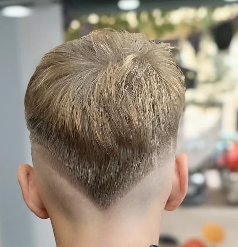 Tendencias de cortes de pelo masculinos en Valencia para el año 2025