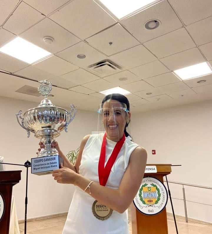 Ganadora del Debate Nacional de Derecho Miguel Velázquez, 2021