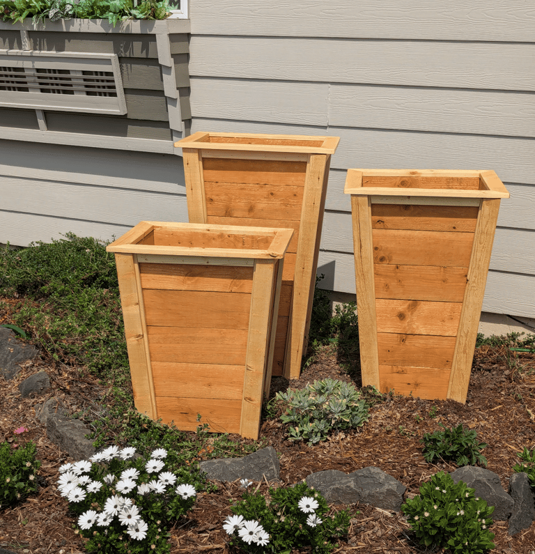 3 cedar planters