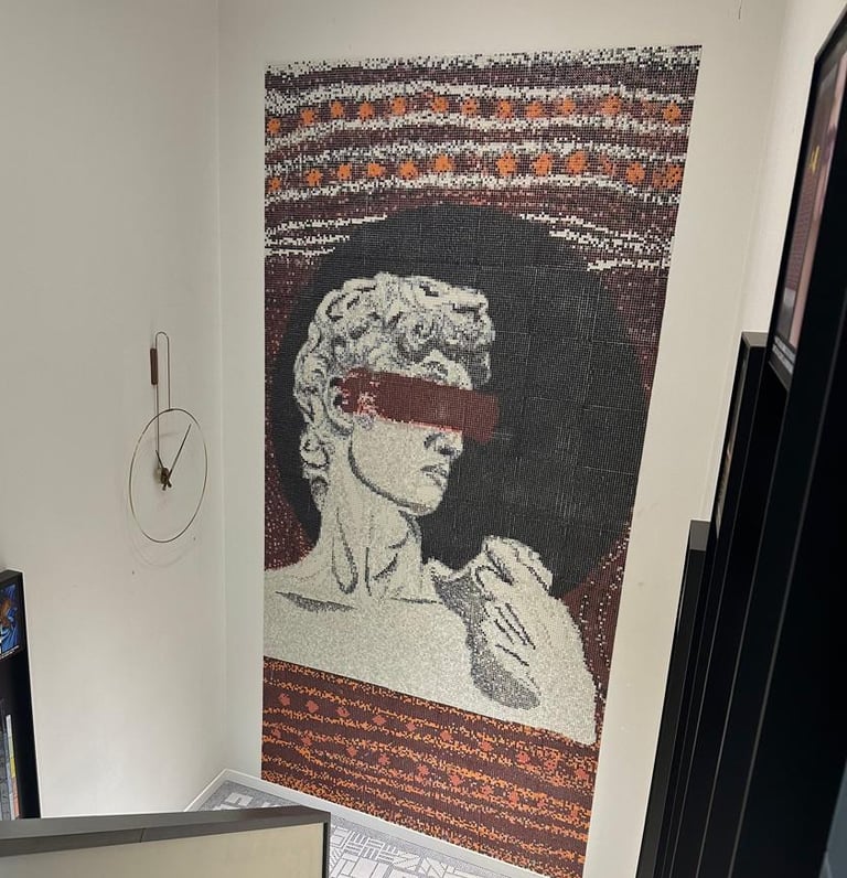 **Glasmosaik mit griechischer Kunst – Klassische Eleganz in Mosaikform** Hochwertiges **Glasmosaik