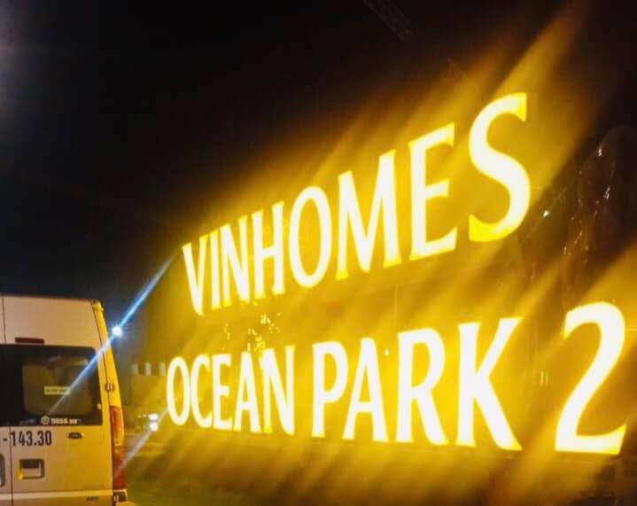 HanoiCarRent.com WhatsApp +84949995959