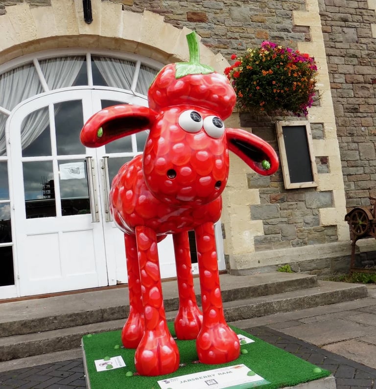Jarsberry Ram Designer: Simon Tozer Sold for: £16,000