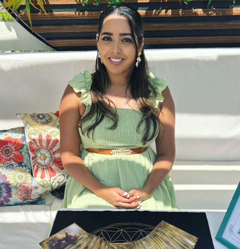 6ix Event Collective Toronto tarot card reader