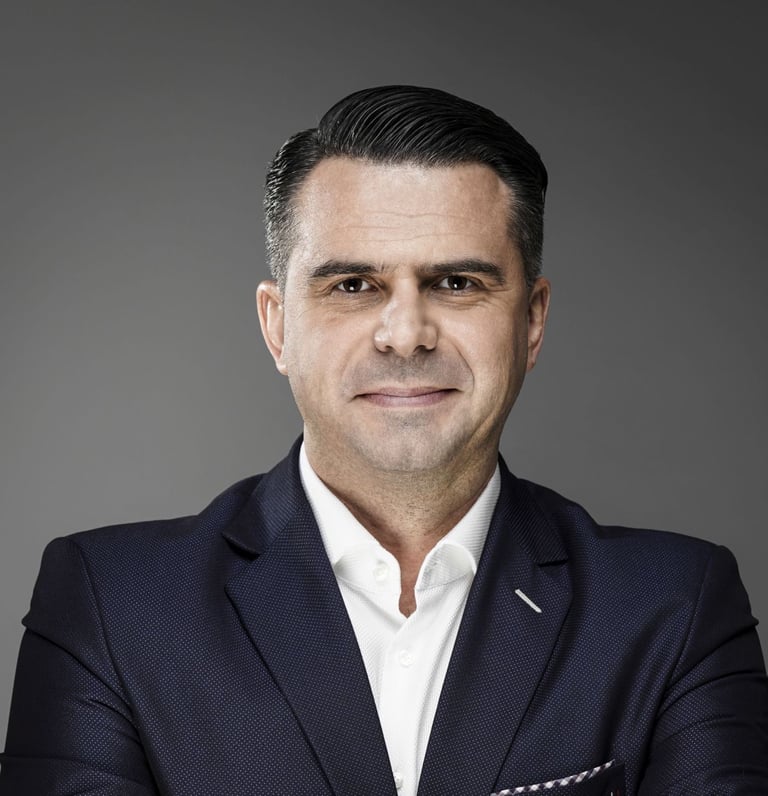 Doradca ubezpieczeniowy Sebastian Powroźnik