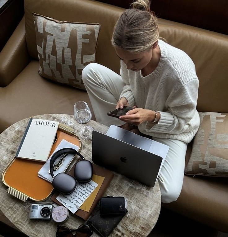 social media manager aesthetic planning creative design concepts