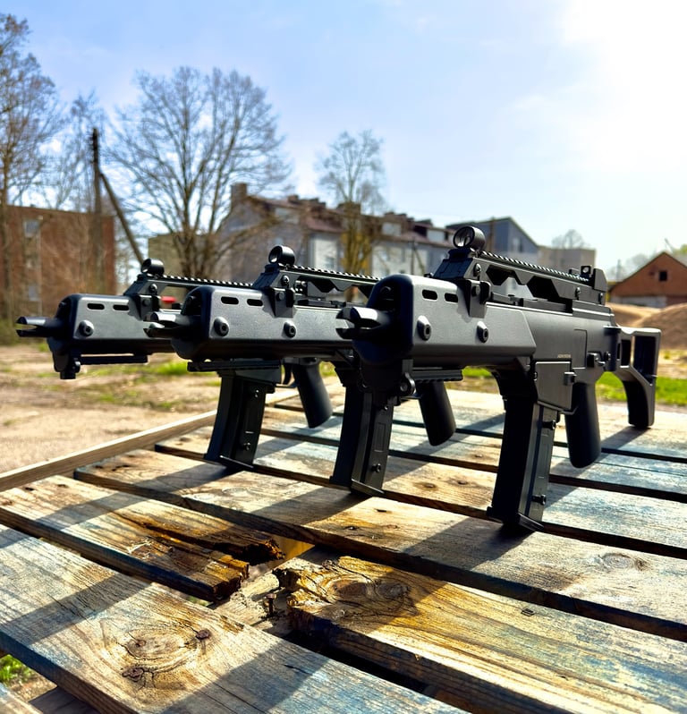 Airsoft ginklo dizainas su detaliais korpuso elementais