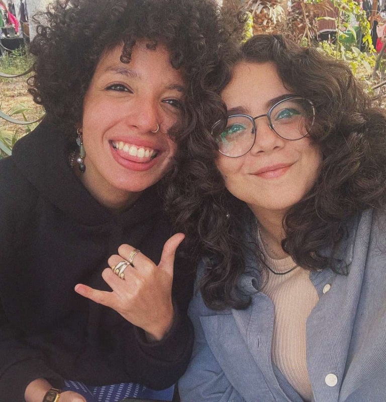 Pinze Crafts co-founders Eman and Nouran