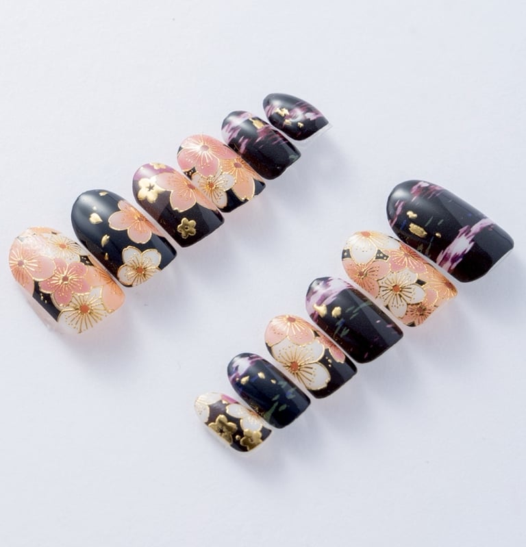 一夜千花のネイルチップ