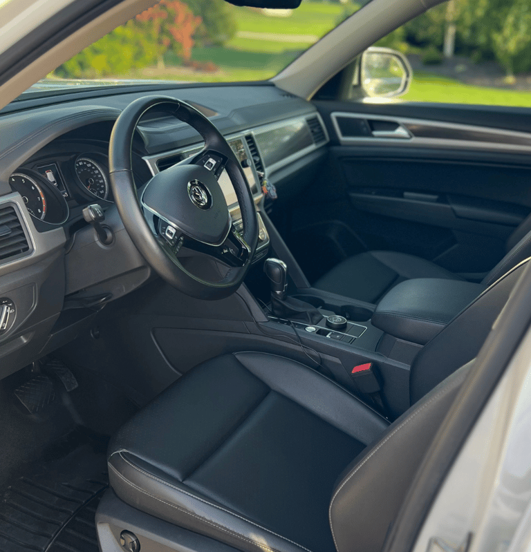 Fresh and new looking SUV after Golden Mobile Detailing's crew detailed it