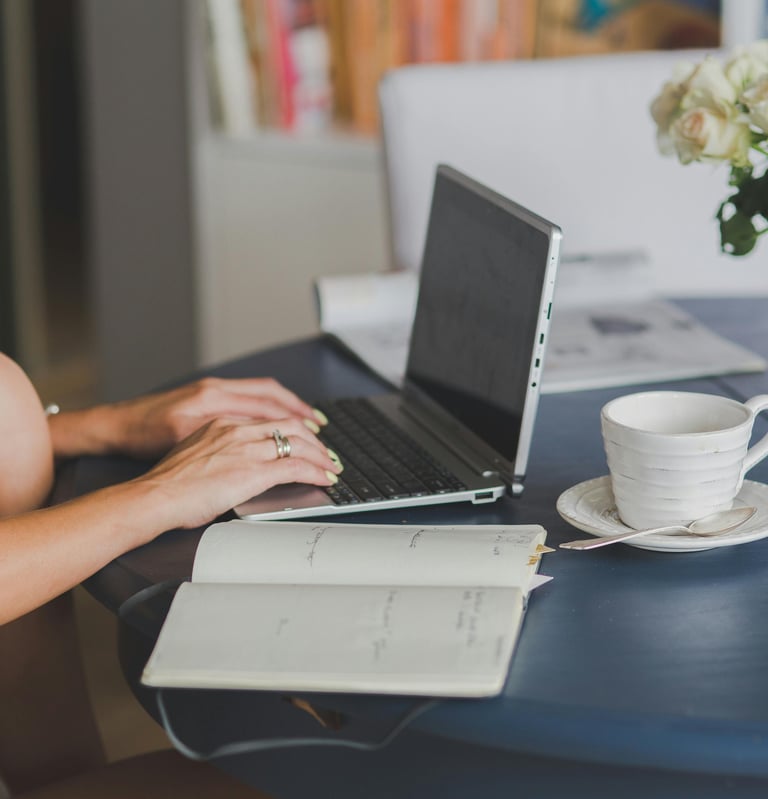 Professional Virtual Assistant providing Admin & Bookkeeping Support.