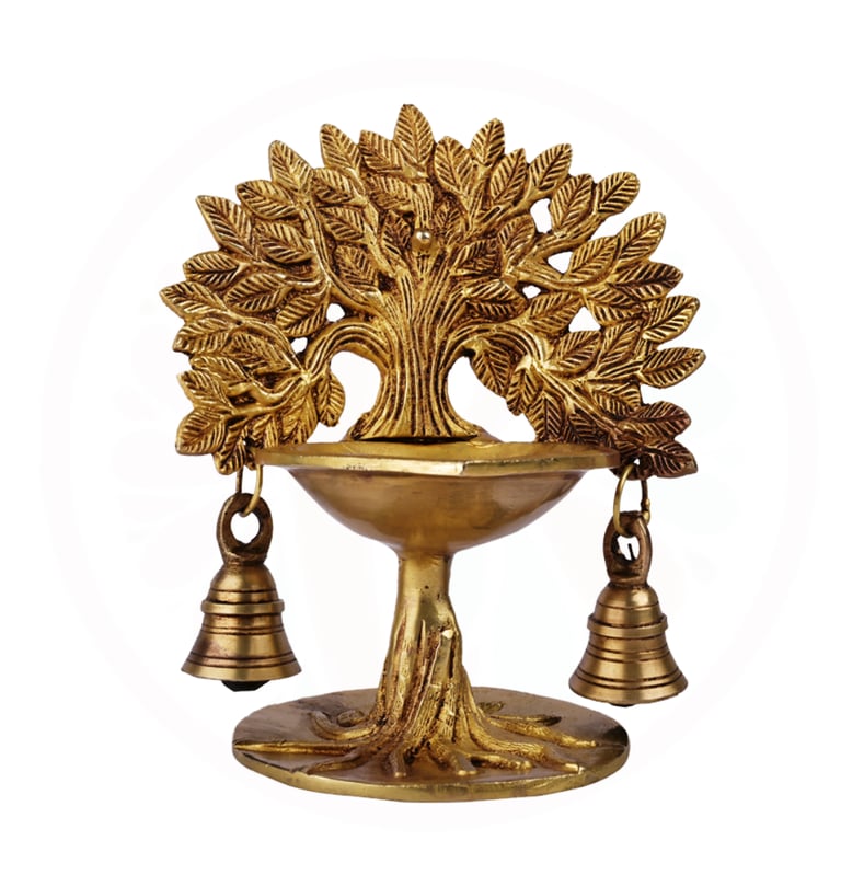 #BrassDeepak #DiyaDecoration #BrassDiya #TraditionalLighting #BrassLamp #DiwaliDecor #HomeDecor #Ind