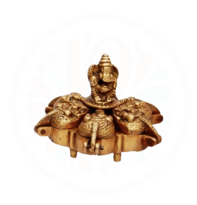#BrassKumkumBox #IndianCraftsmanship #TraditionalArt #BrassArtifacts #PrajjwalInternational #Handcr