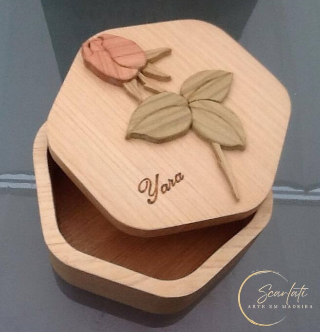 Artesanato em Madeira Scarlati Loja peças Intarsia Presentes personalizadas trabalhos madeira rústica Decoração artesanal Tro