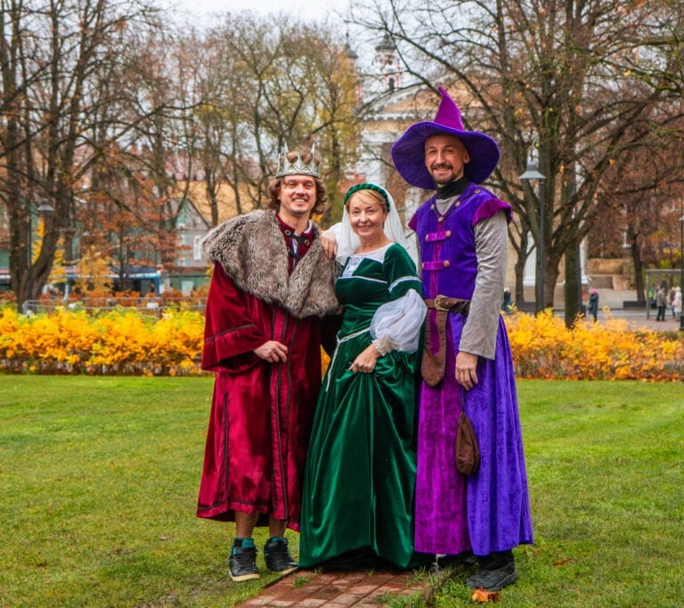 Moteriškas Renesanso kostiumas, Viduramžių vyriškas kostiumas