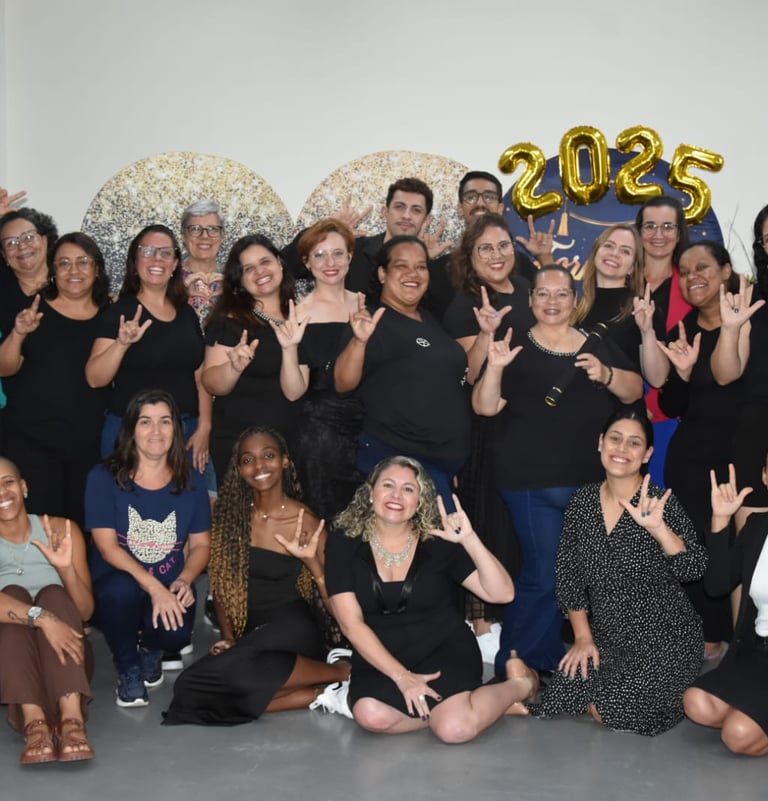 Formandos Turma 2025 do curso de Libras do básico ao avançado