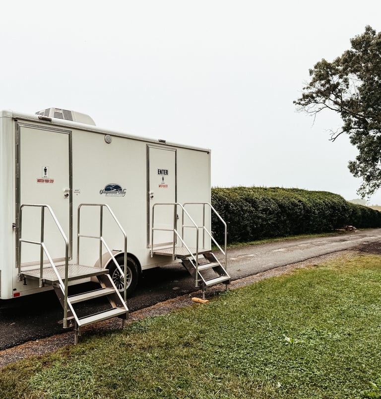 portable luxury bathroom rentals, luxury rental bathrooms