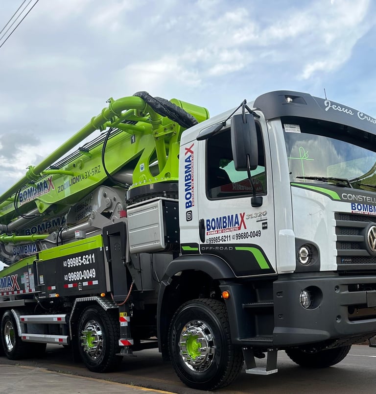 caminhão lança 43m