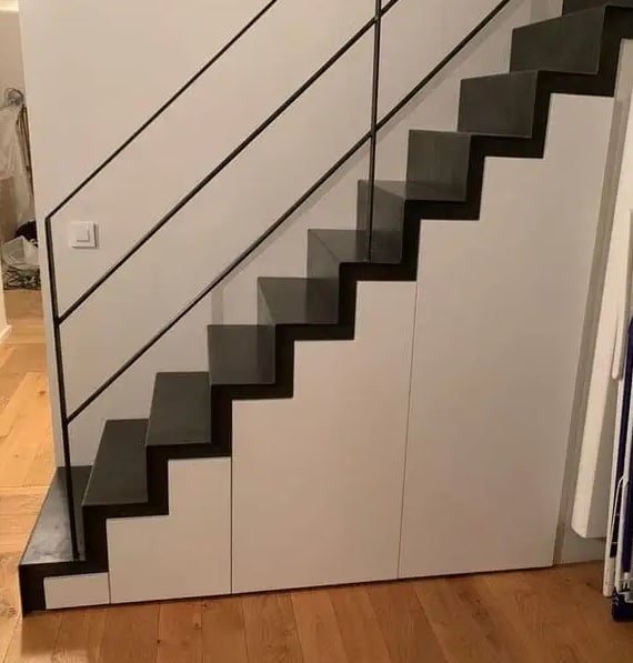 aménagement sous escalier sur mesure Belgique