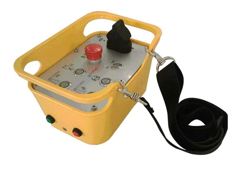 Single-ratio wireless remote control for truck crane
