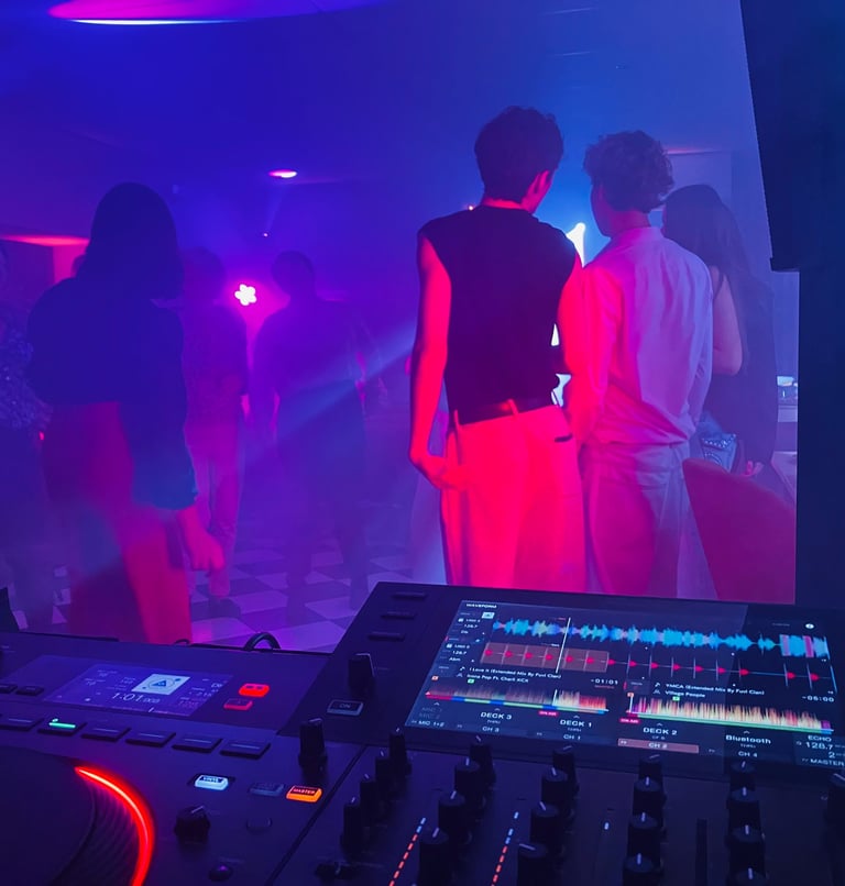 Soirée privée DJ pour anniversaire 18 ans