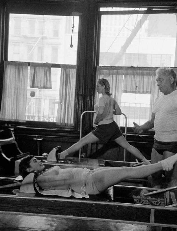 Traditionelle Pilates Methoden: Reformer