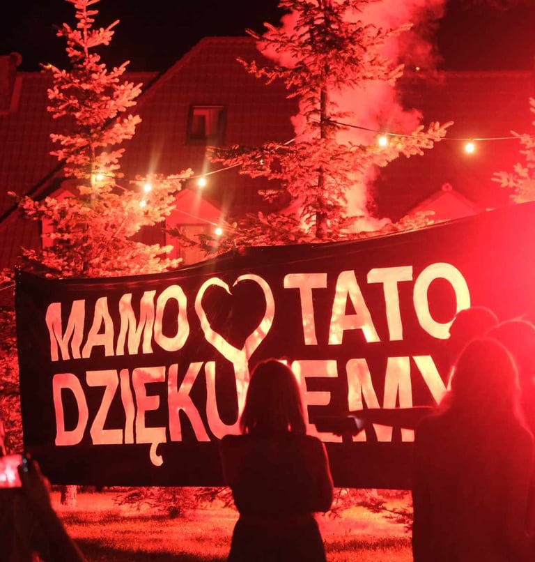 wyjątkowa atrakcja weselna napis na podziękowania dla rodziców