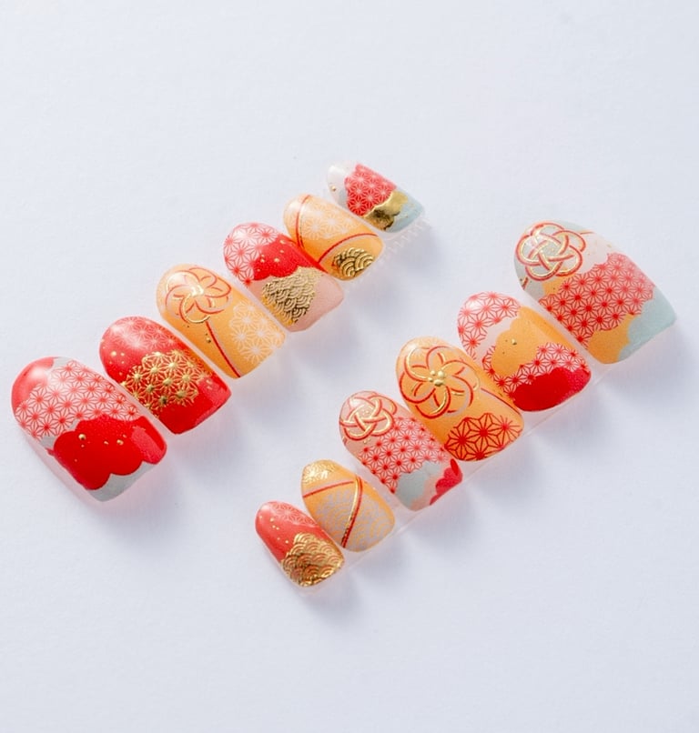 心和万象のネイルチップ