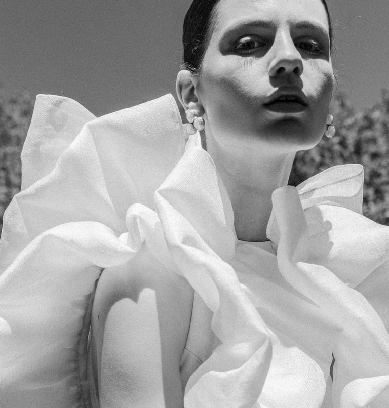 Retrato de una modelo con vestido de novia de Vals